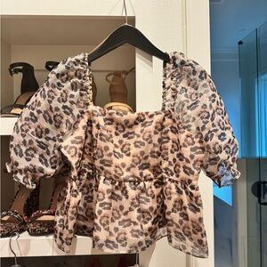 Leopard print top